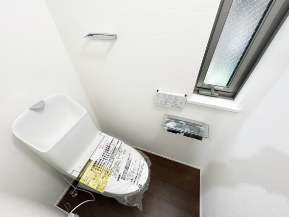 ウォシュレット機能付きトイレ