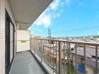 日差しの差し込むバルコニー