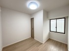 感性を育むプライベートルームはシンプルでスマートな空間。