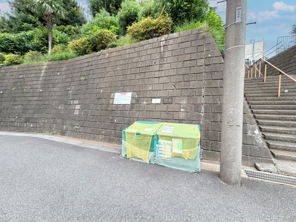 ゴミ置き場