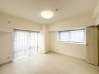洋室7.5帖。一日の疲れをいやしてくれる主寝室。時を忘れて過ごす場所として過ごせるお部屋です。