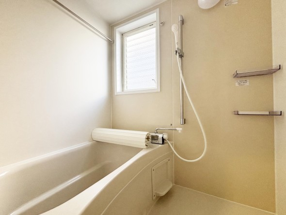 内装 1日の疲れを癒すバスルーム。