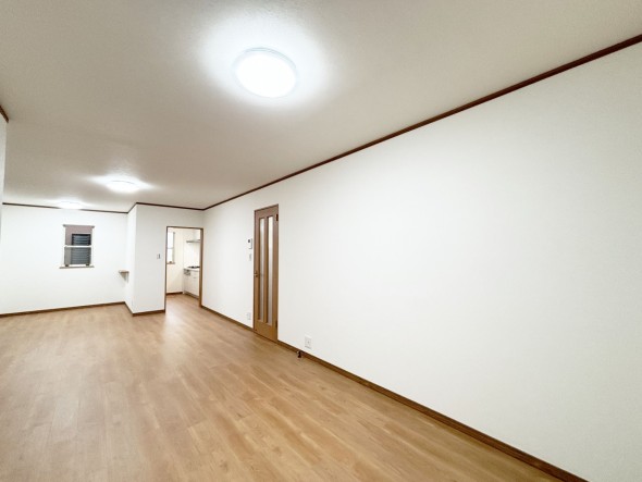 家族と過ごす時間を大切にしたい方にぴったりの明るくゆとりある住空間です。