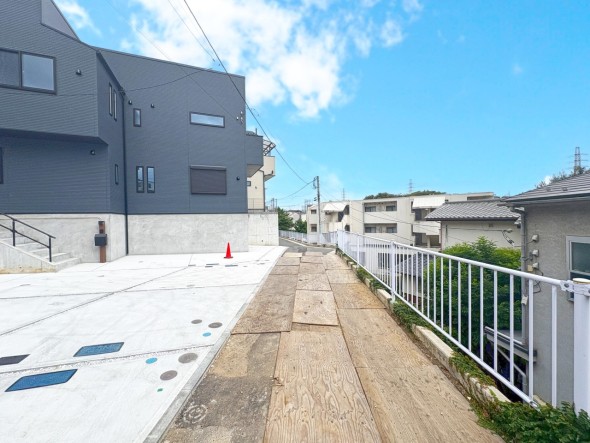 前面道路含む現地写真