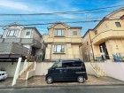 周辺は閑静な住宅街につき落ち着いた環境です。