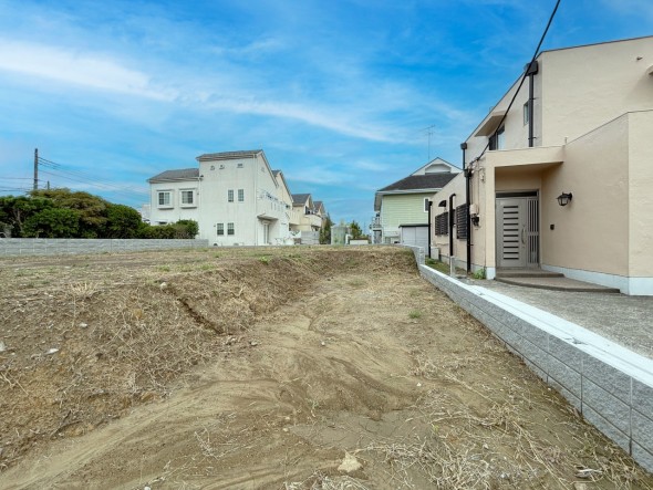周辺は閑静な住宅街につき落ち着いた環境です。