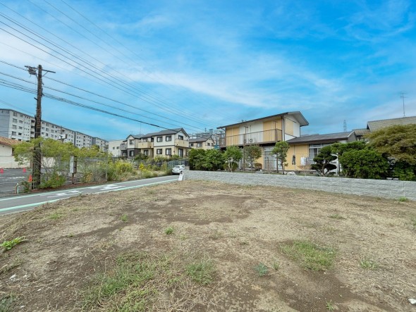 閑静な住宅街で落ち着いた住環境。