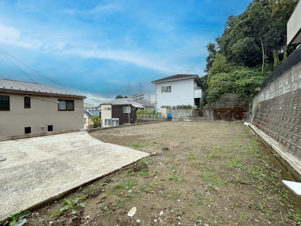 閑静な住宅街で落ち着いた住環境。