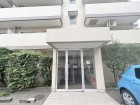 お客様をお迎えする玄関は落ち着いた雰囲気。帰り着くたびに洗練されたテイストの空間に迎えられ誇りと喜びを感じる玄関まわりです。