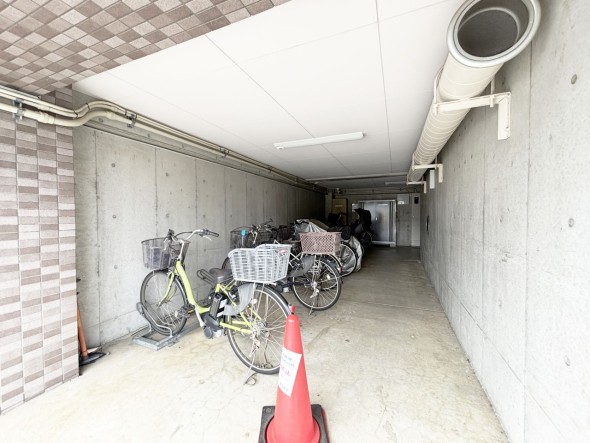 駐輪場