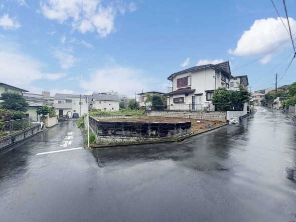 建物の完成が待ち遠しいですね。