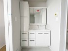 真っ白な洗面台で、気持ちの良い朝を迎えられそうです。