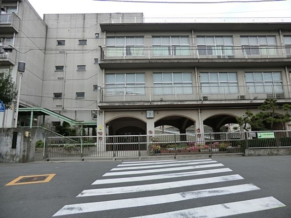 中学校 1200m 老松中学校