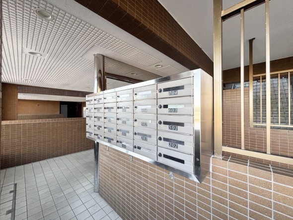 住戸専用の郵便受け。