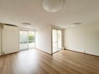 家族と過ごす時間を大切にしたい方にぴったりの明るくゆとりある住空間です。