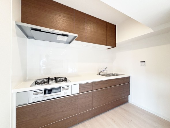 使い勝手の良い設備のキッチンで効率よくお料理もできます。