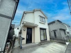 周辺は閑静な住宅街につき落ち着いた環境です。