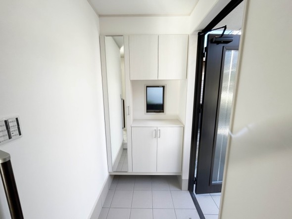 姿見があるので出かける前の身だしなみチェックができます。