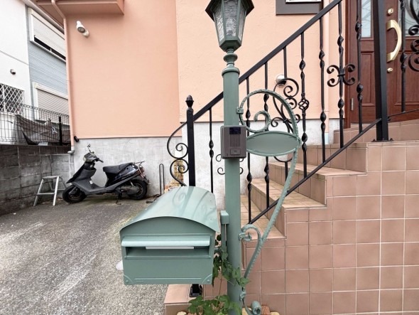 ポスト・モニター付きインターホン