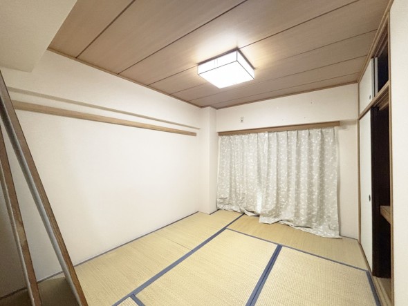 客間やお子様の遊び場として多用途にお使い頂けます。  