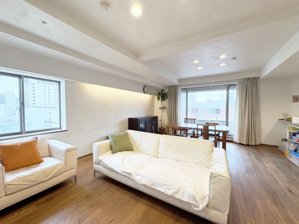 キッチンからはリビング全体が見渡せます。