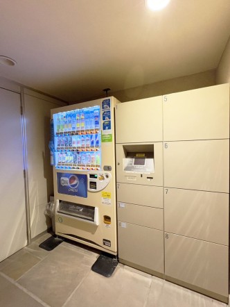 宅配ボックスがあるためご不在時であってもお帰りの際に大きな荷物をお受け取りいただけます。