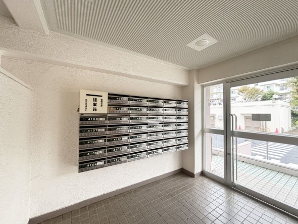 住戸専用の郵便受け。