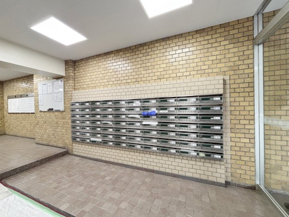 住戸専用の郵便受け。