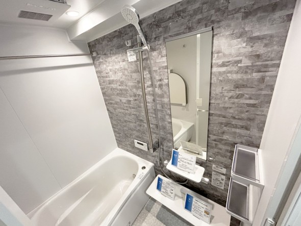 内装 1日の疲れを癒すバスルーム。