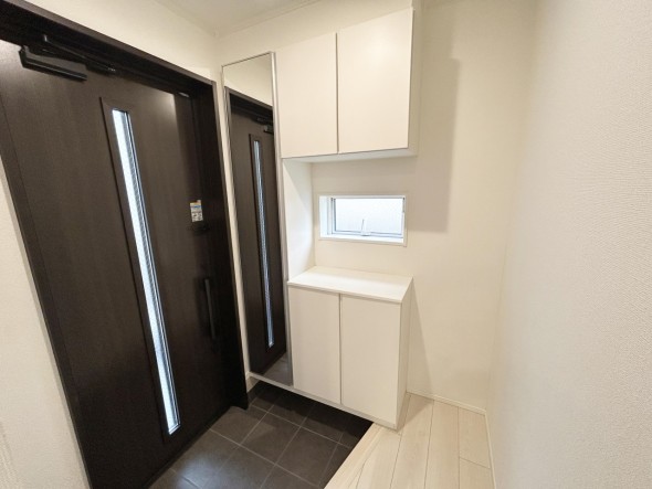 姿見があるので出かける前の身だしなみチェックができます。