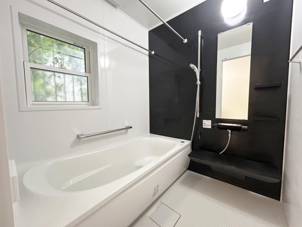 内装 1日の疲れを癒すバスルーム。