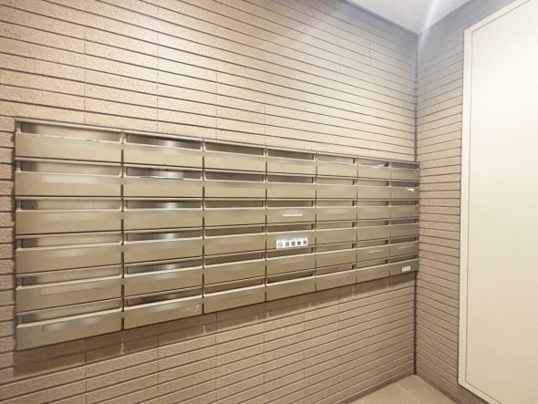 住戸専用の郵便受け。