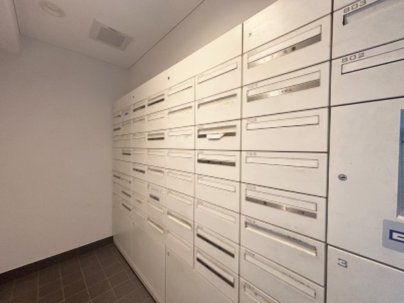 住戸専用の郵便受け。