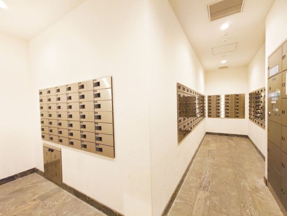 住戸専用の郵便受け。