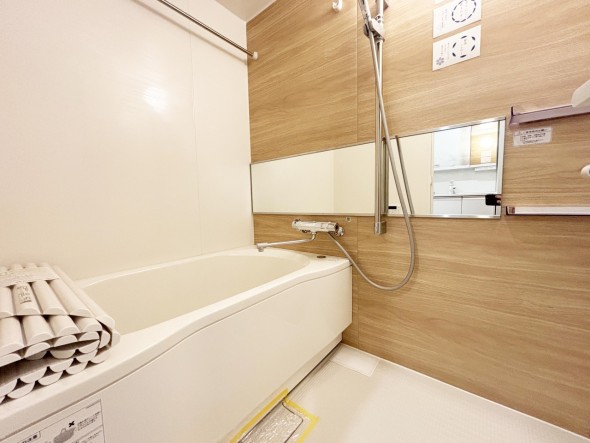 内装 1日の疲れを癒すバスルーム。