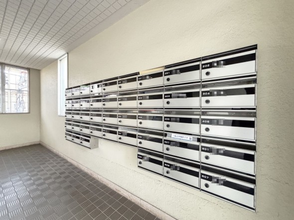 住戸専用の郵便受け。