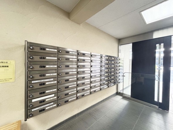 住戸専用の郵便受け。