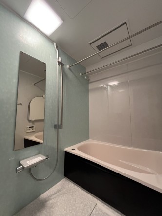 内装 1日の疲れを癒すバスルーム。