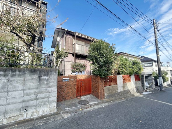 建築条件なしの売地です。お好きなハウスメーカーで建築していただけます。