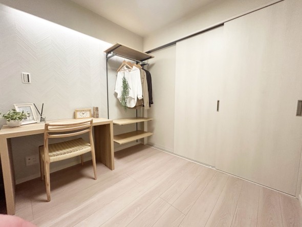 洋室3.8帖。自分時間を充実させながら心豊かなひとときを過ごすための大切な空間。