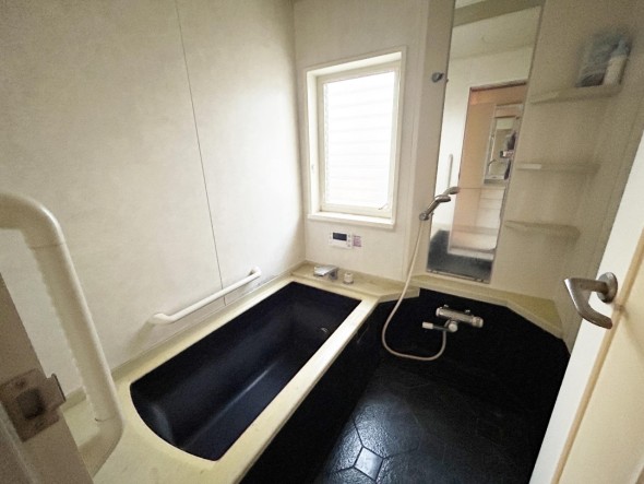 内装 1日の疲れを癒すバスルーム。