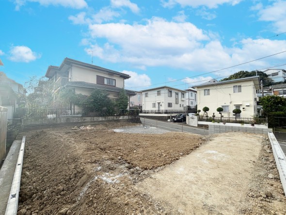周辺は閑静な住宅街につき落ち着いた環境です。
