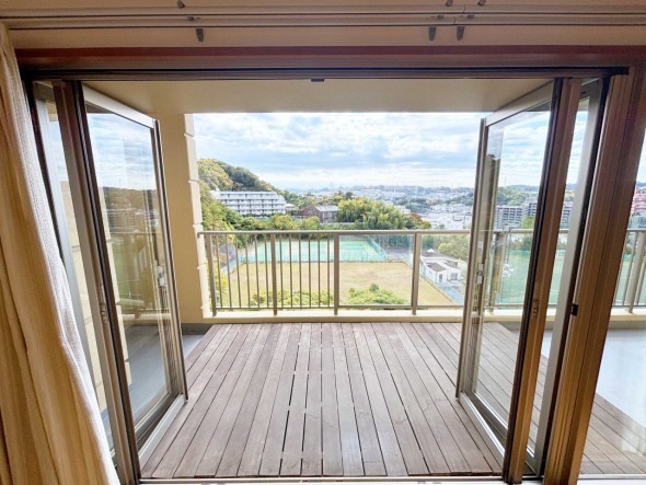 オープンエアバルコニー