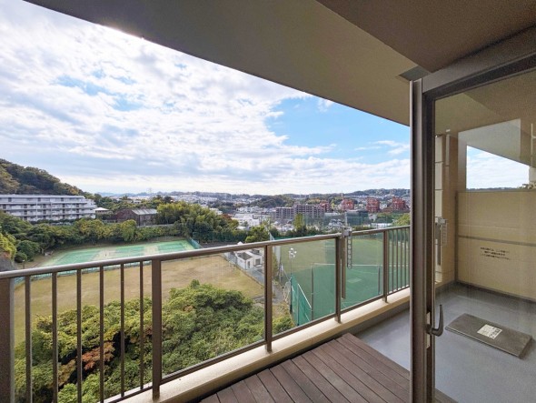 圧迫感がなく、開放的な眺望です。