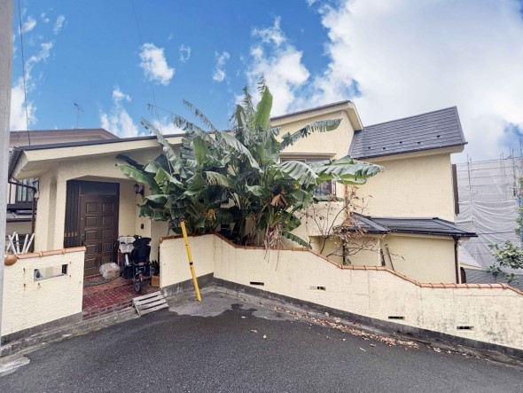 周辺は閑静な住宅街につき落ち着いた環境です。