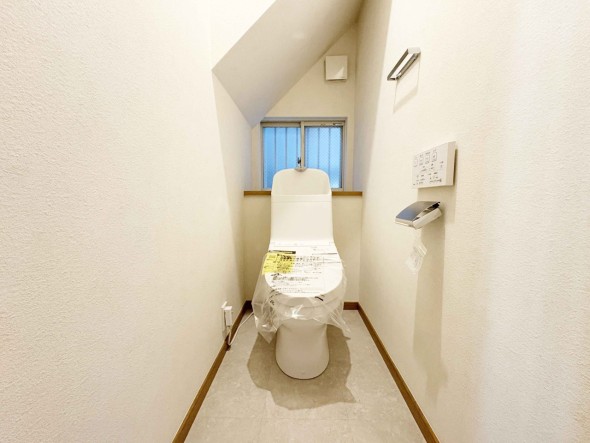 ウォシュレット機能付きトイレ