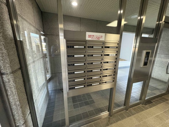 住戸専用の郵便受け。