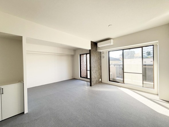 LDK18.3帖。広々とした開放感あふれるリビング。インテリアのレイアウトを考えるのも楽しみになりそうです。