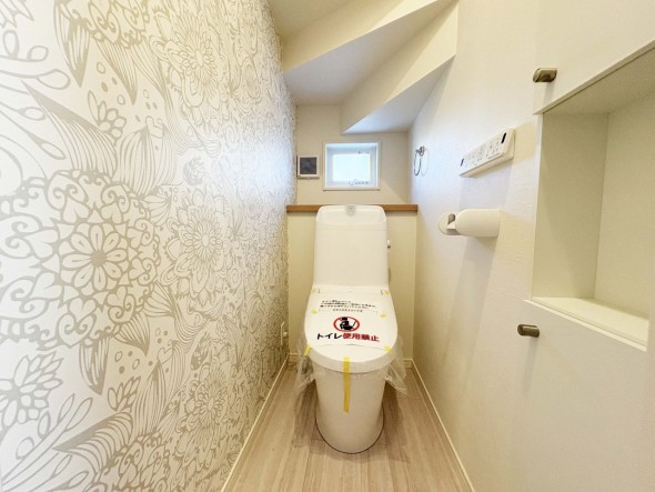 ウォシュレット機能付きトイレ