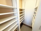大容量のシューズインクローゼット。ご家族の靴はもちろん、アウトドア用品もスッキリ収納できます。